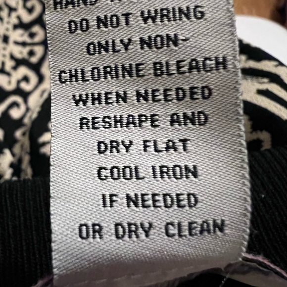 𝅺CARMEN Marc Valvo Boho Aztec Southwestern Ribbed Knit Pencil Skirt Rayon… - Picture 7 of 7